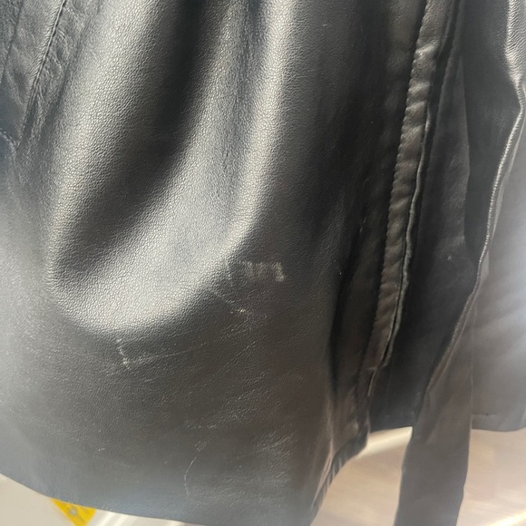 Brisa Collection Women's Black Leather Coat with Faux Fur Collar - Picture 12 of 12